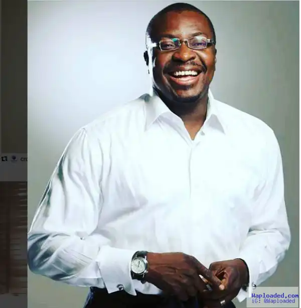 Photos: "I Hereby Disown You" - Alibaba Tells CEO Of 3D-Cars For Kissing A Giraffe